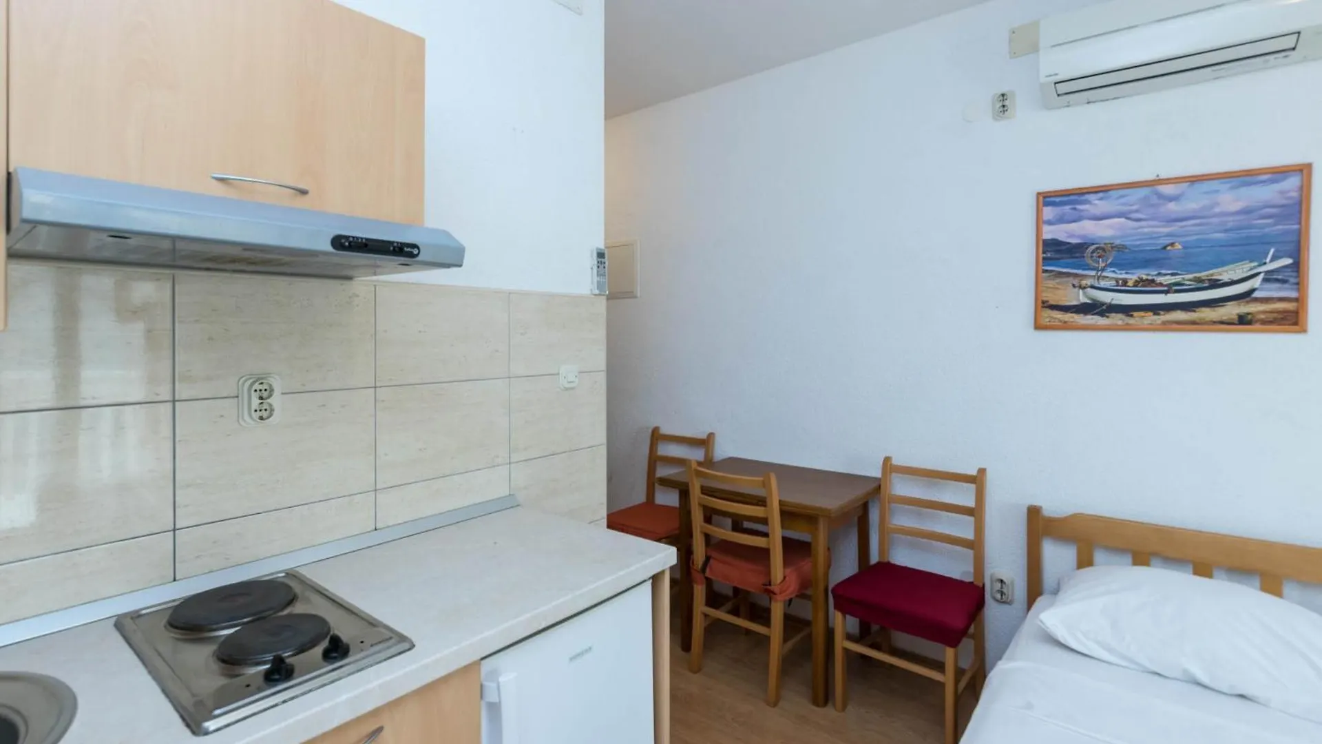 Apartments Cipetic Kastela