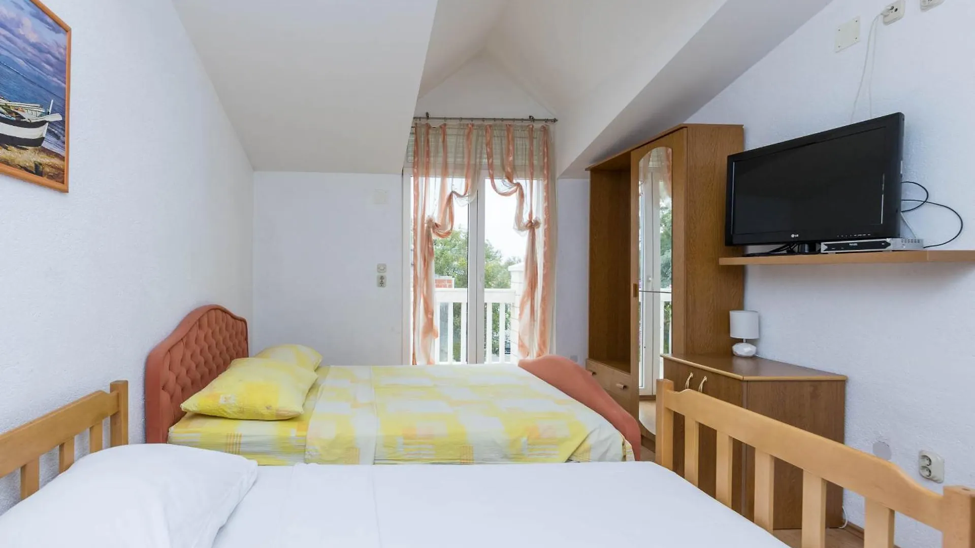 Apartments Cipetic Kastela