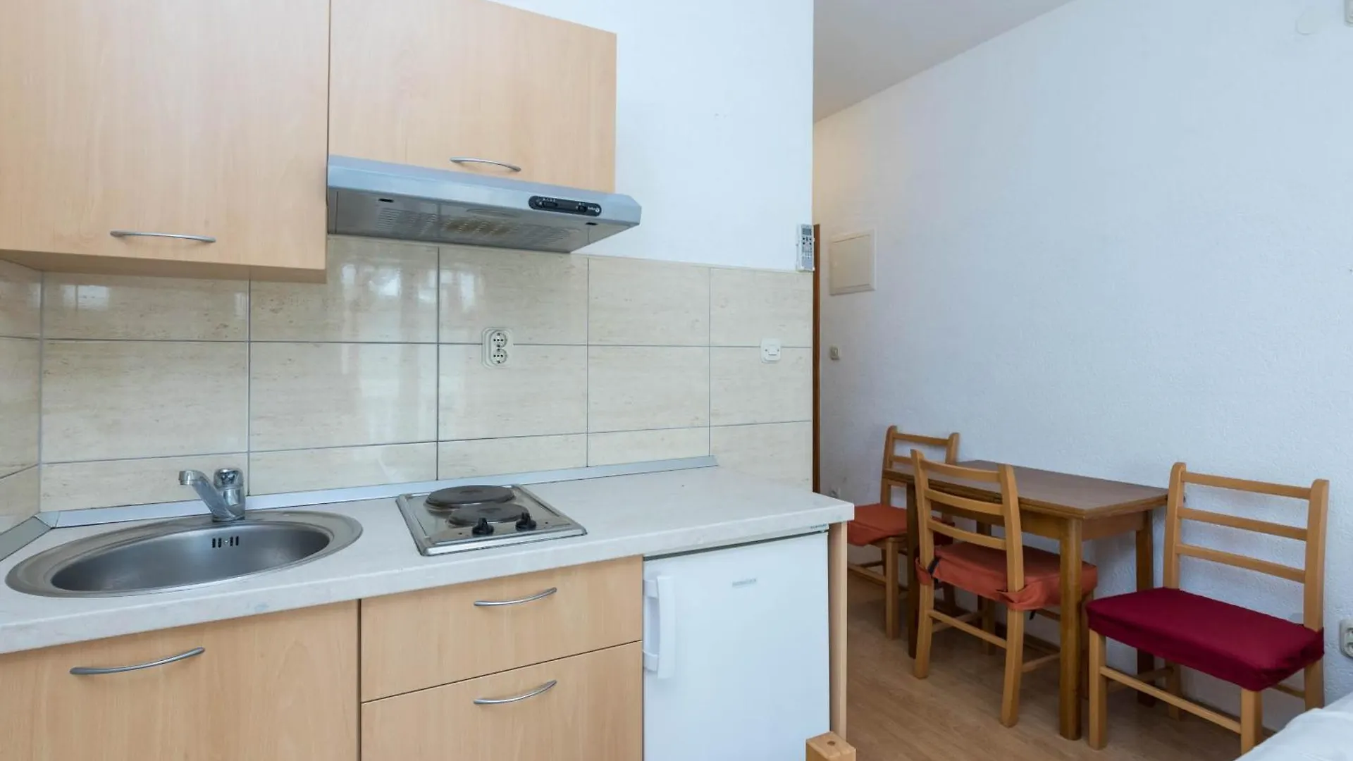 Apartments Cipetic Kastela