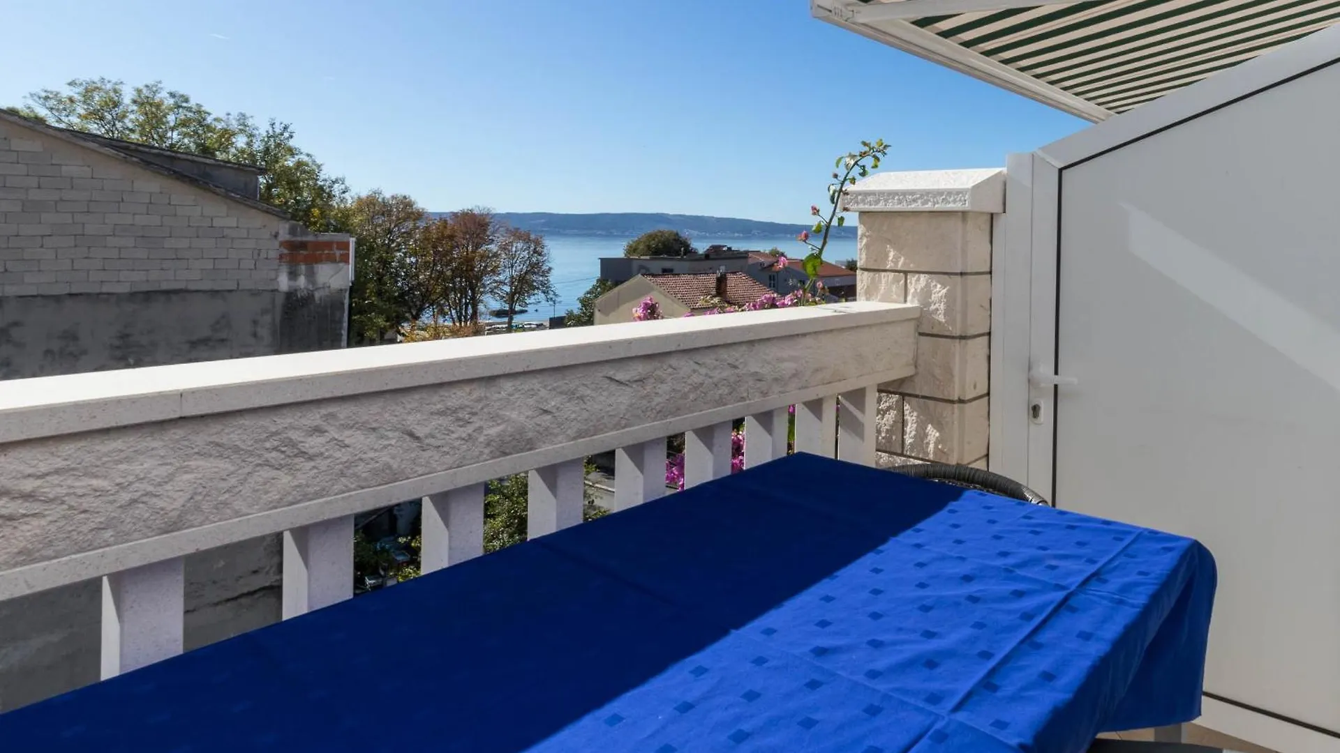 Apartments Cipetic Kastela 0*,  Croatia