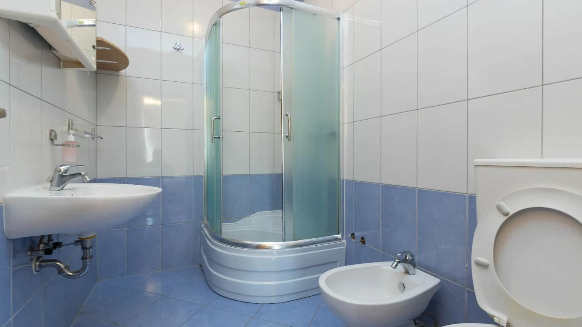 Apartments Cipetic Kastela Croatia