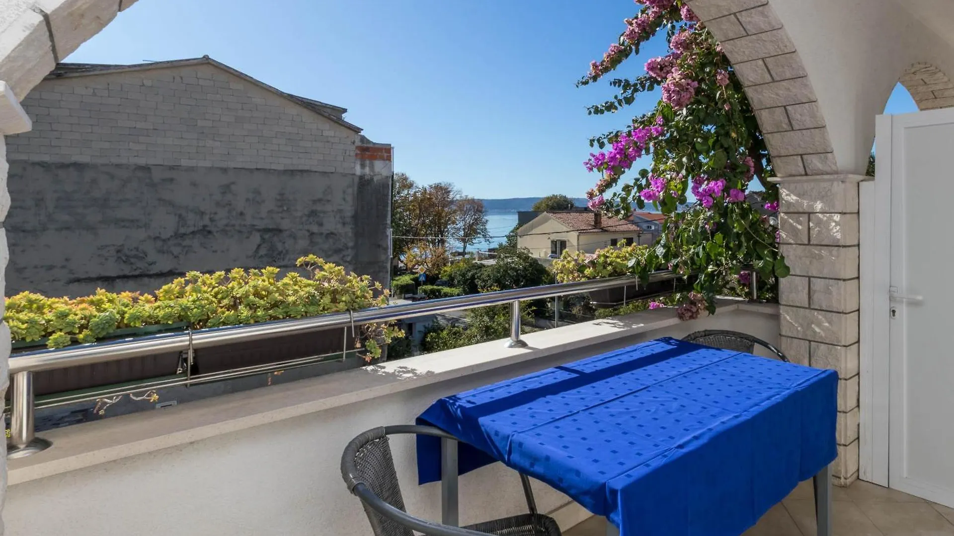 Apartments Cipetic Kastela Croatia