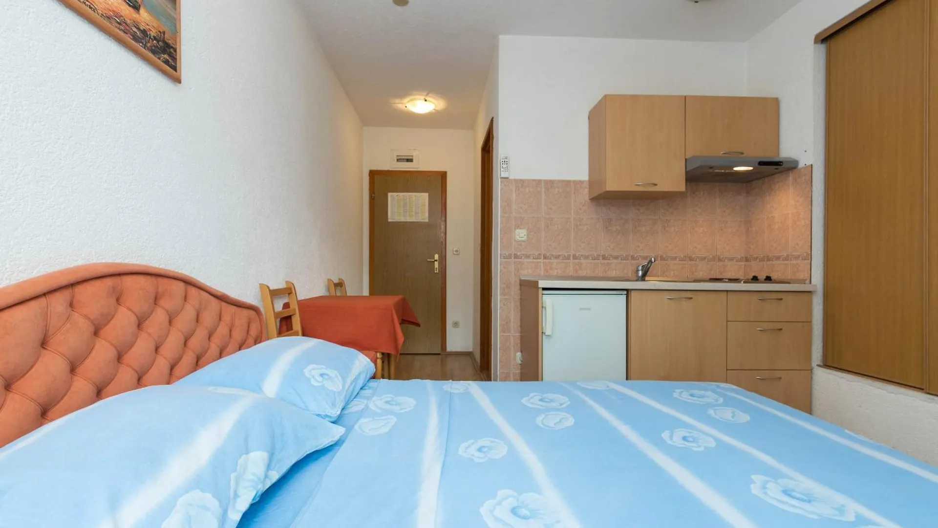 Apartments Cipetic Kastela